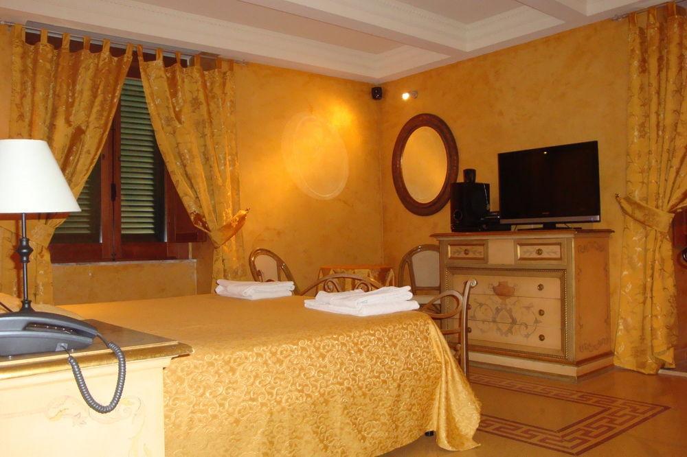Bed and Breakfast Residenza Il Duomo Tropea Exterior foto