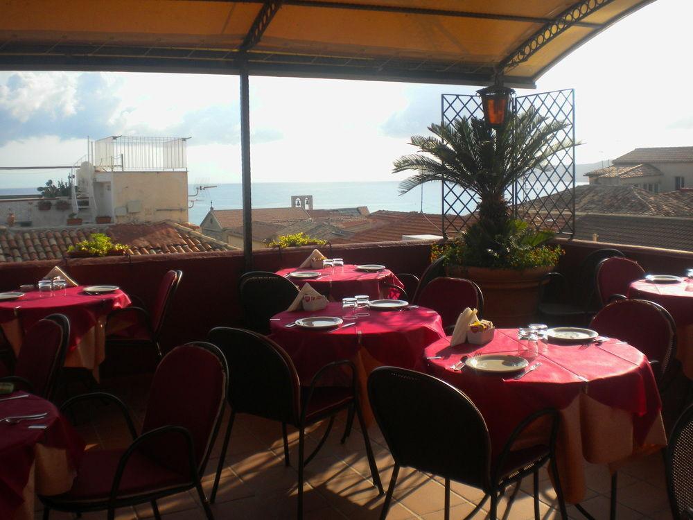 Bed and Breakfast Residenza Il Duomo Tropea Exterior foto